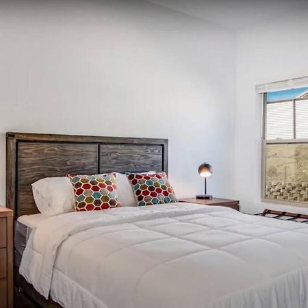 Three Tree Villa W/ Ev Charging Yucca Valley Bagian luar foto
