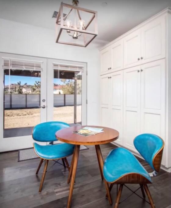 Three Tree Villa W/ Ev Charging Yucca Valley Bagian luar foto